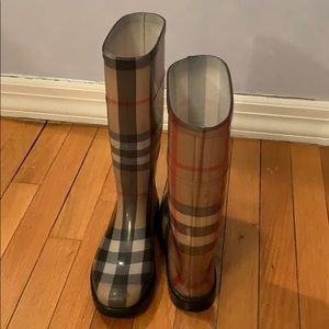 Burberry Rainboots